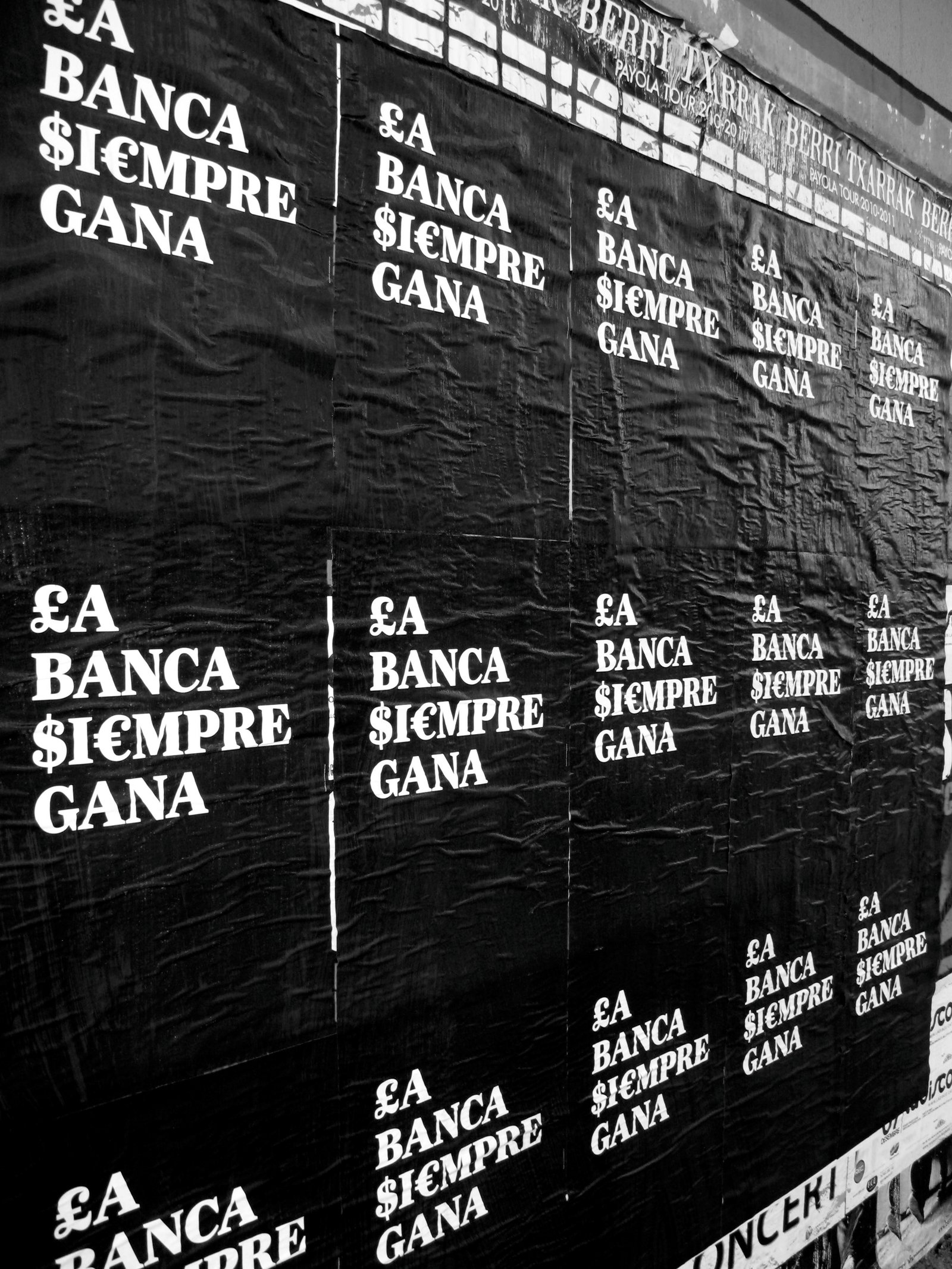La banca siempre gana — imatge 01 de txelostudio